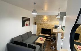Agreable Appartement In Montmartre