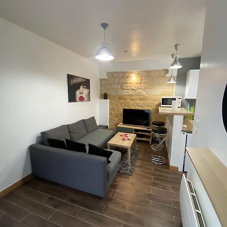 Agreable Appartement In Montmartre Paris Exterior photo